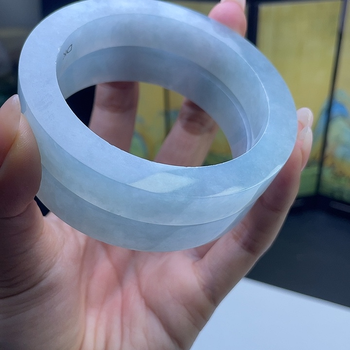 猪***孩定制翡翠胚未镶嵌