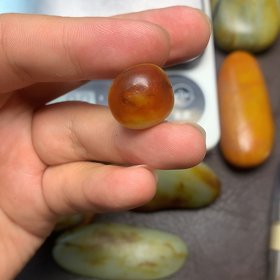 和田玉（糖玉）未镶嵌挂件