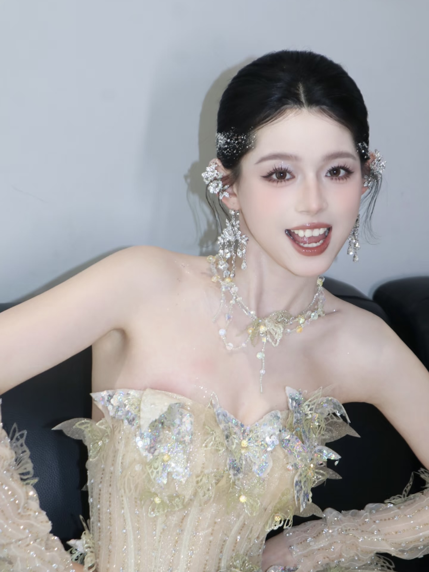 非金属铅玻璃耳饰 沁心新款高级花朵耳夹四件套
