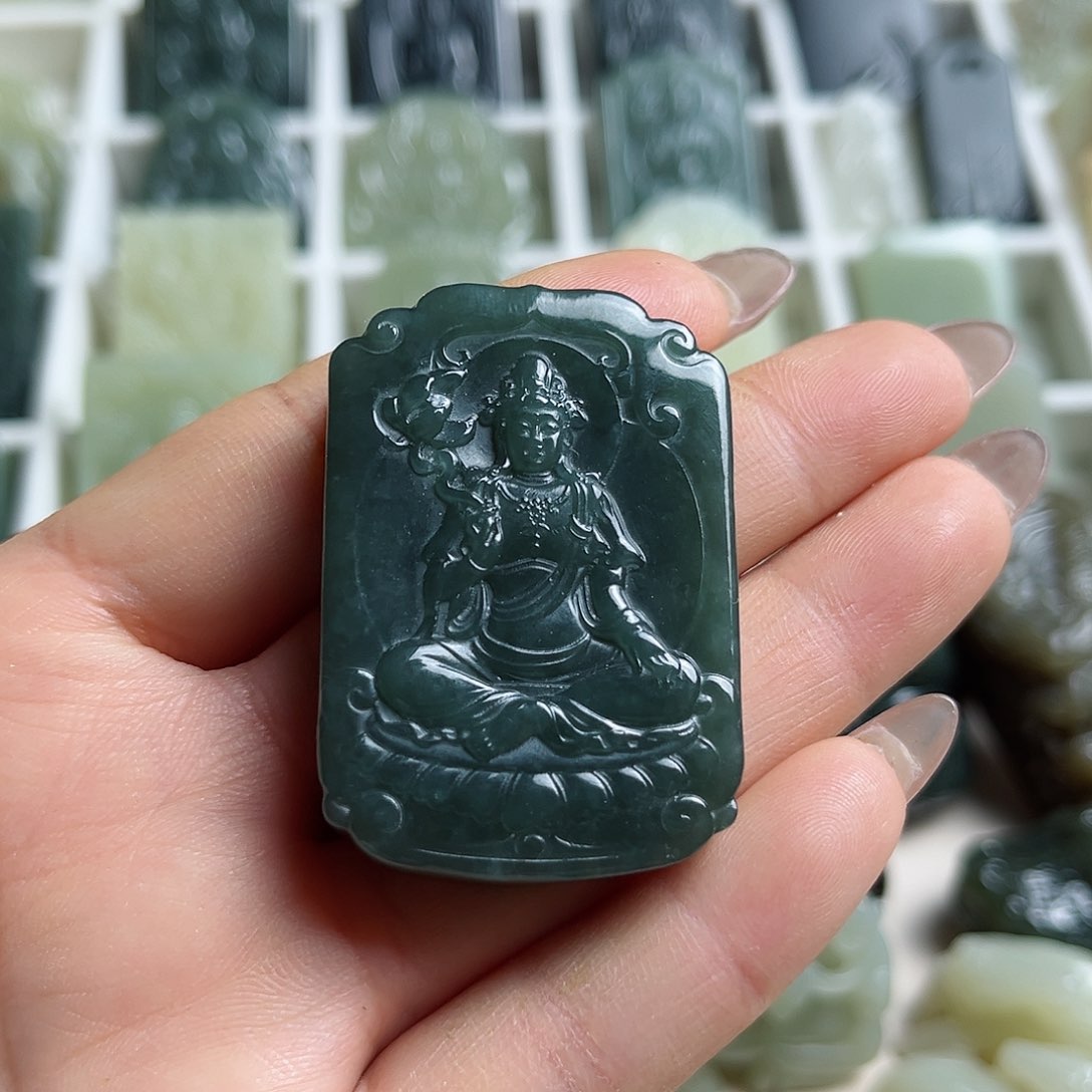 和田玉未镶嵌挂件