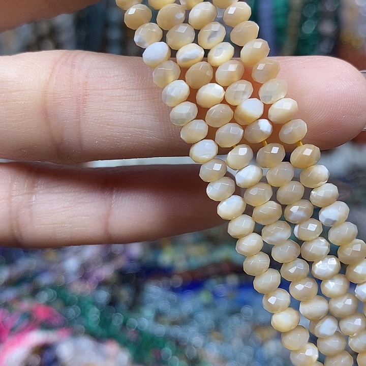 玛瑙/玉髓未镶嵌珠宝半成品天然马蹄螺切面车轮卡4mm一条
