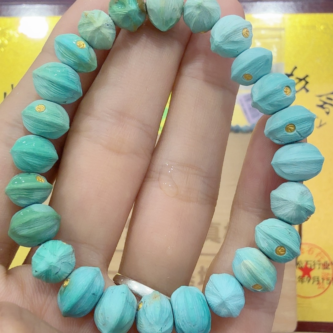 绿松石未镶嵌珠宝奇石