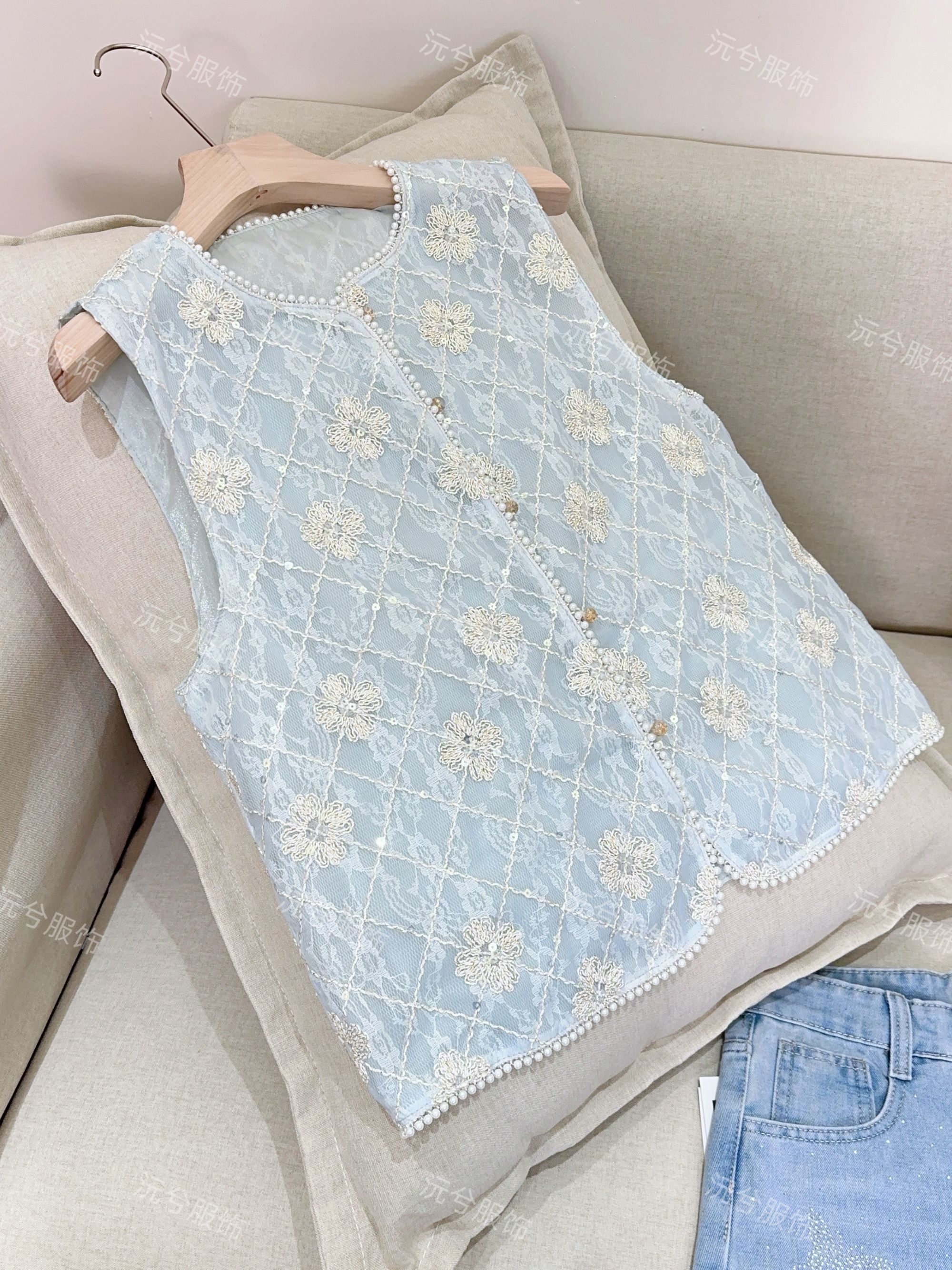 【暮光】2025夏季彩绣新中式马甲女时尚百搭薄款蓝色绣花马夹女