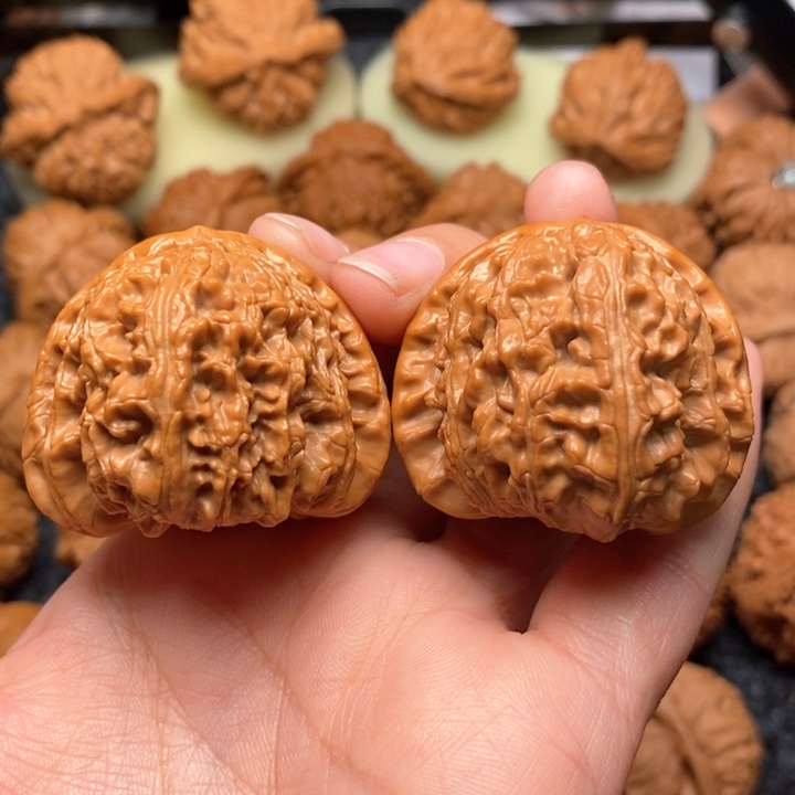文玩核桃把件精品球白40