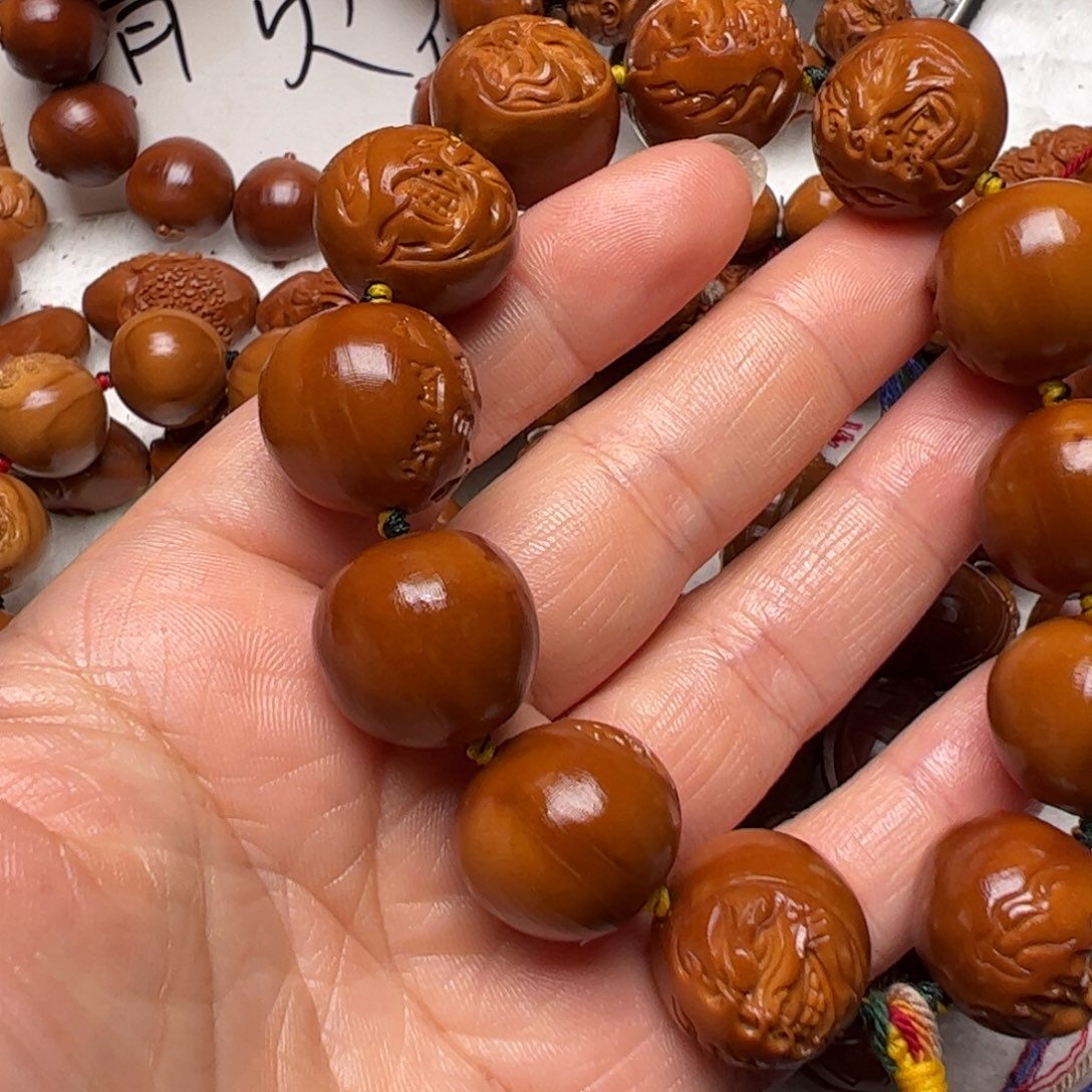 碧***月吊坠橄榄核橄榄核雕橄榄核桃