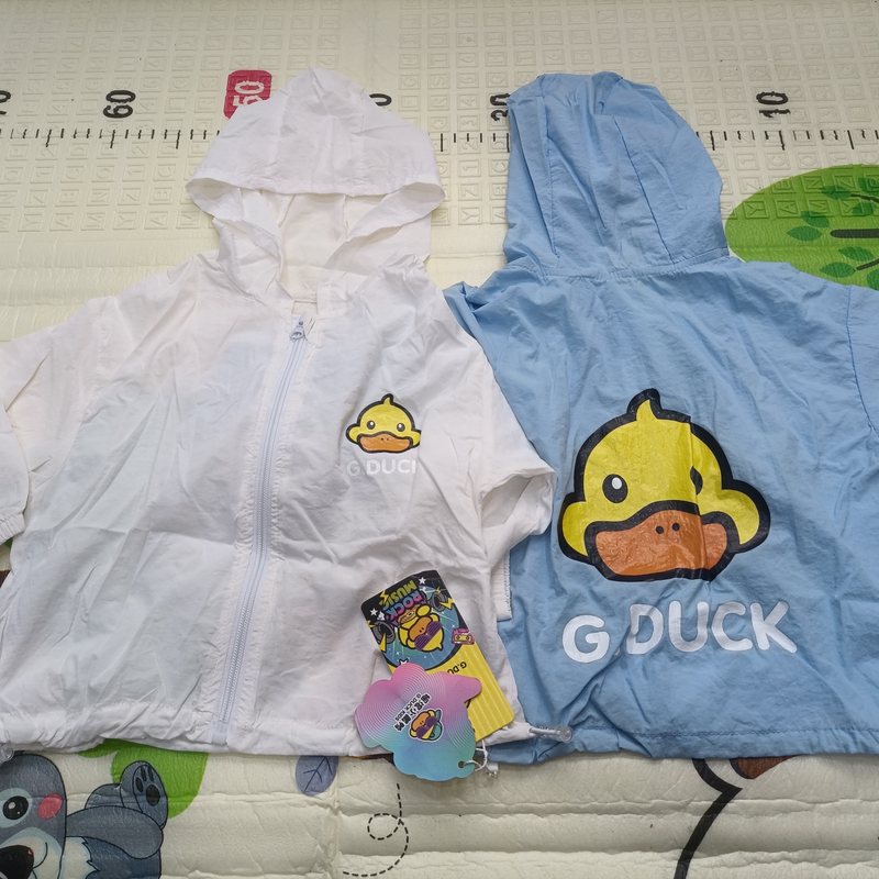 小黄鸭速干连帽防晒衣外套A030201