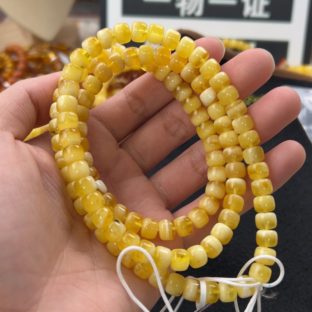 琥珀珠宝奇石未镶嵌