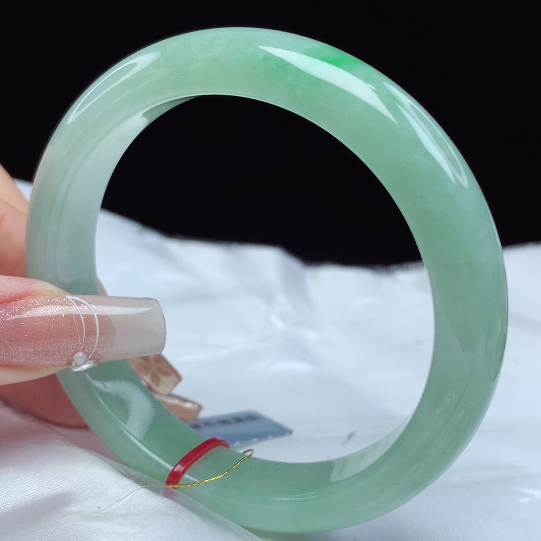 翡翠手镯未镶嵌57圈3844