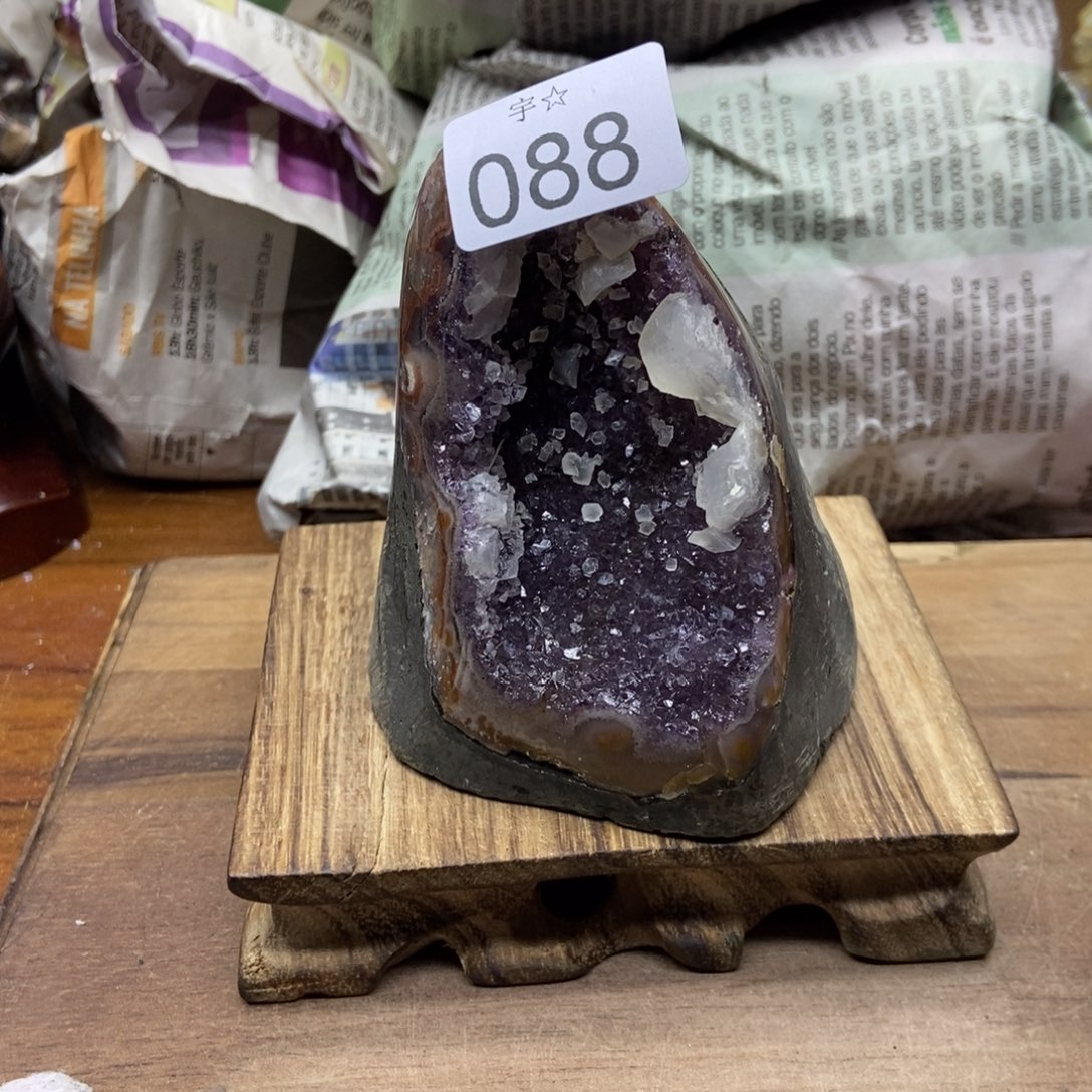 紫晶天然水晶摆件未镶嵌