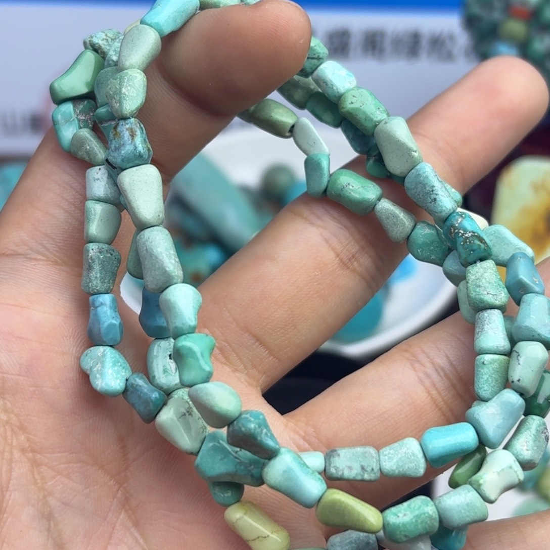 绿松石未镶嵌珠宝奇石