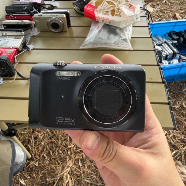 95新 Casio/卡西欧 卡西欧h30 1600像素小长焦 配件齐全无瑕疵