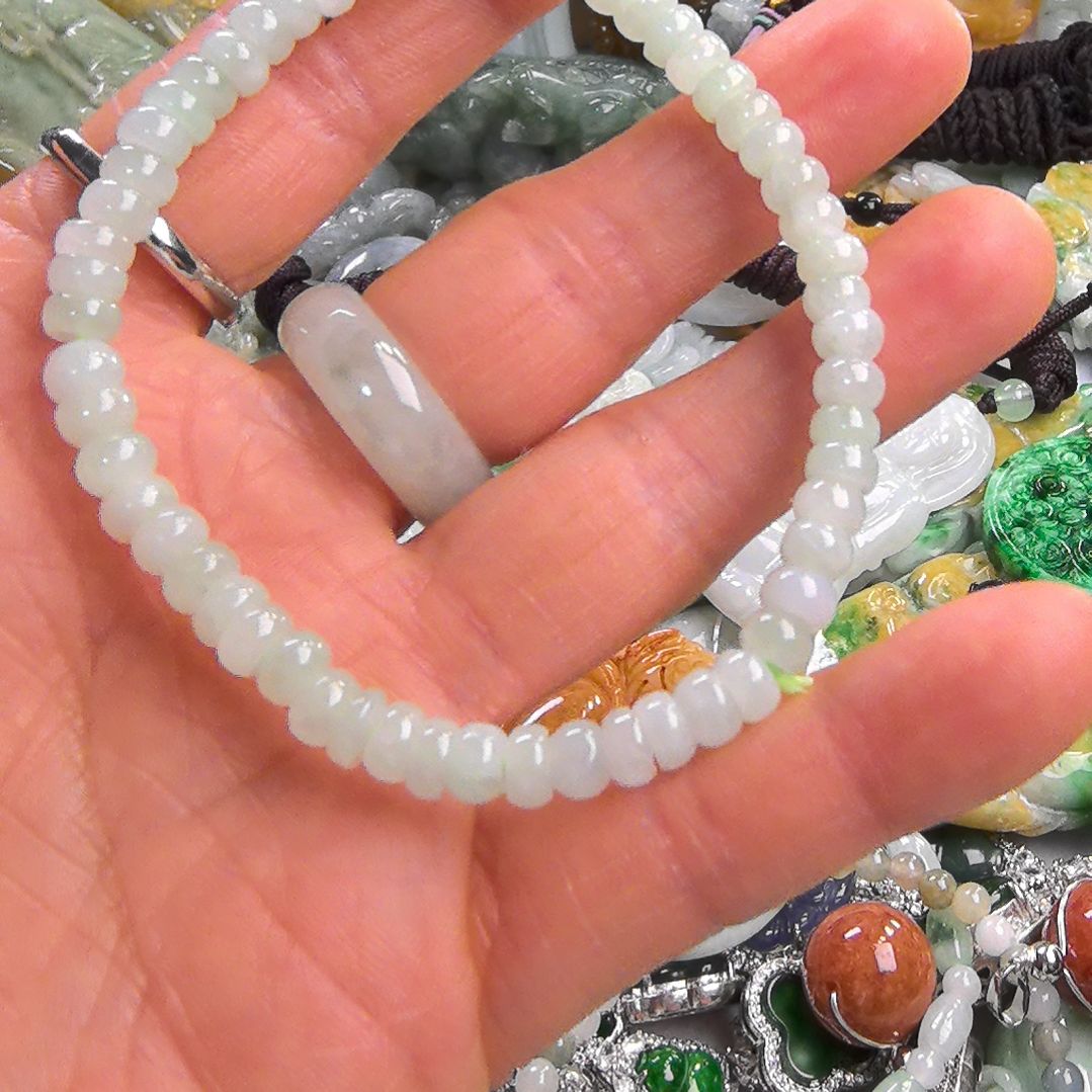翡翠颈饰未镶嵌手串