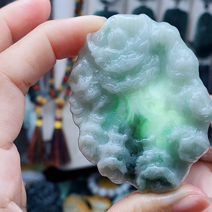 翡翠未镶嵌颈饰翡翠