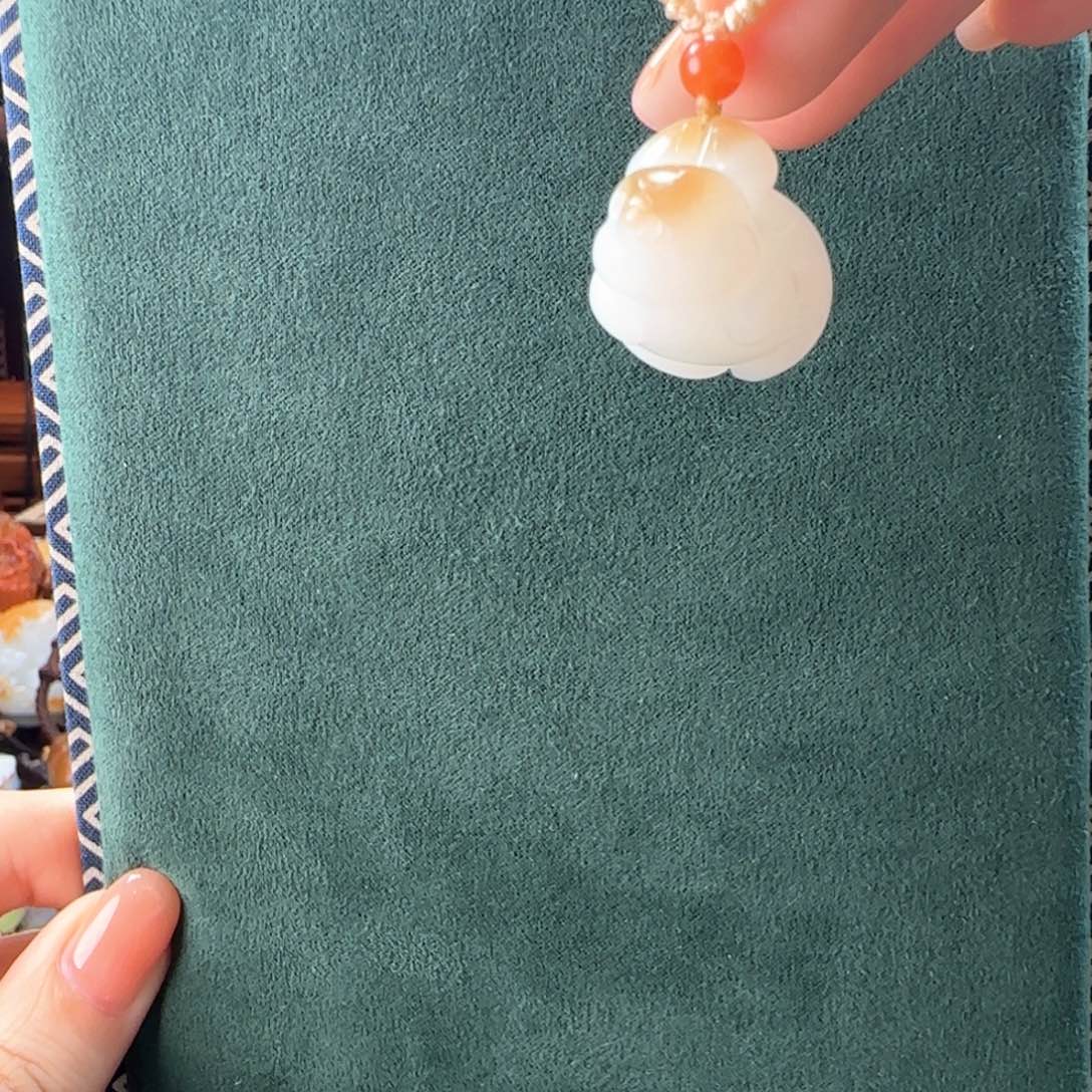 和田玉（糖玉）未镶嵌颈饰