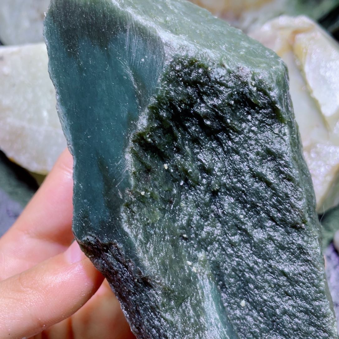 和田玉未镶嵌珠宝半成品