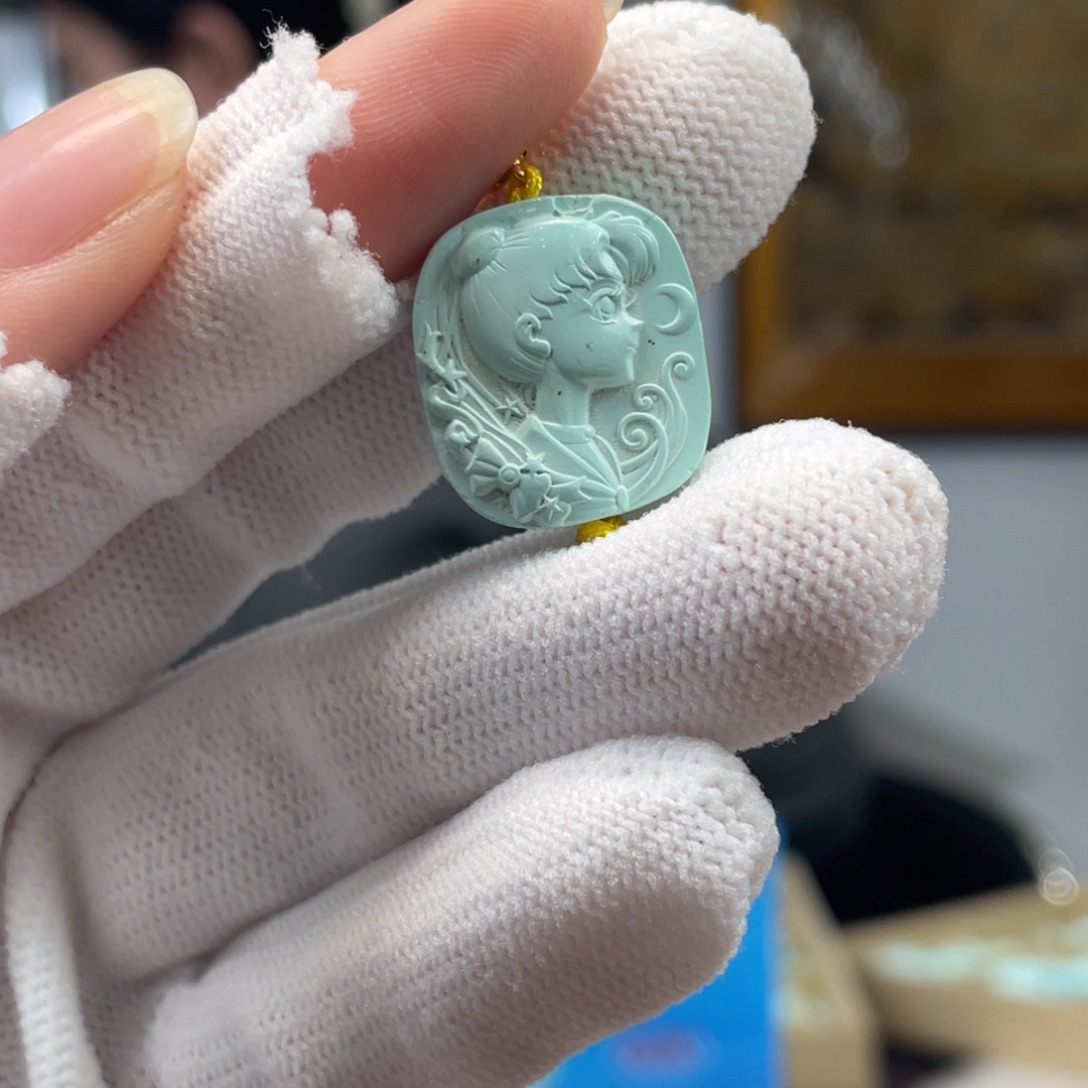 绿松石未镶嵌挂件