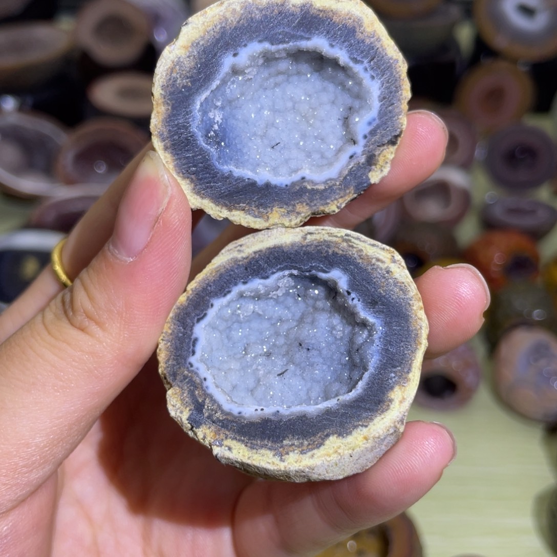 未镶嵌水晶大型摆件（非配饰）