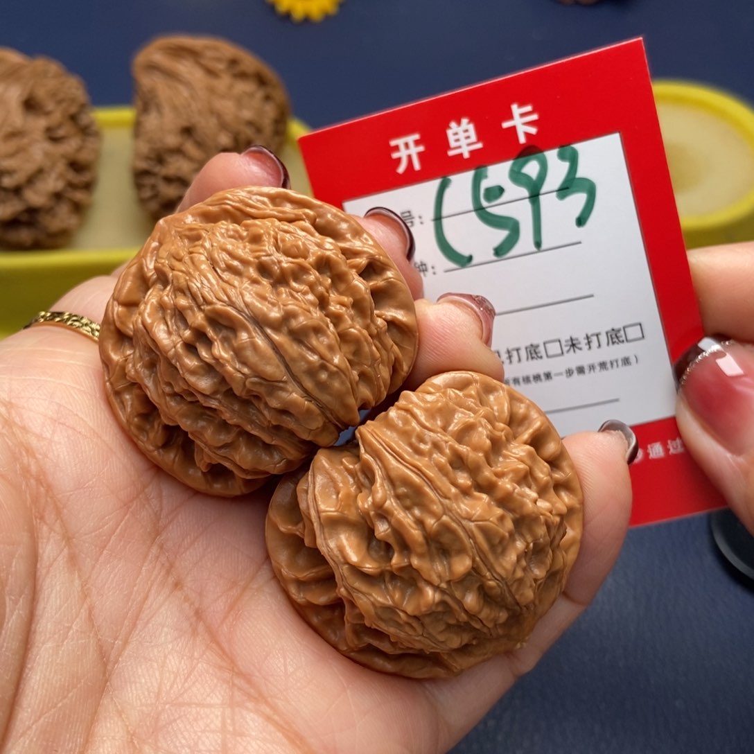 桃核吊坠文玩核桃