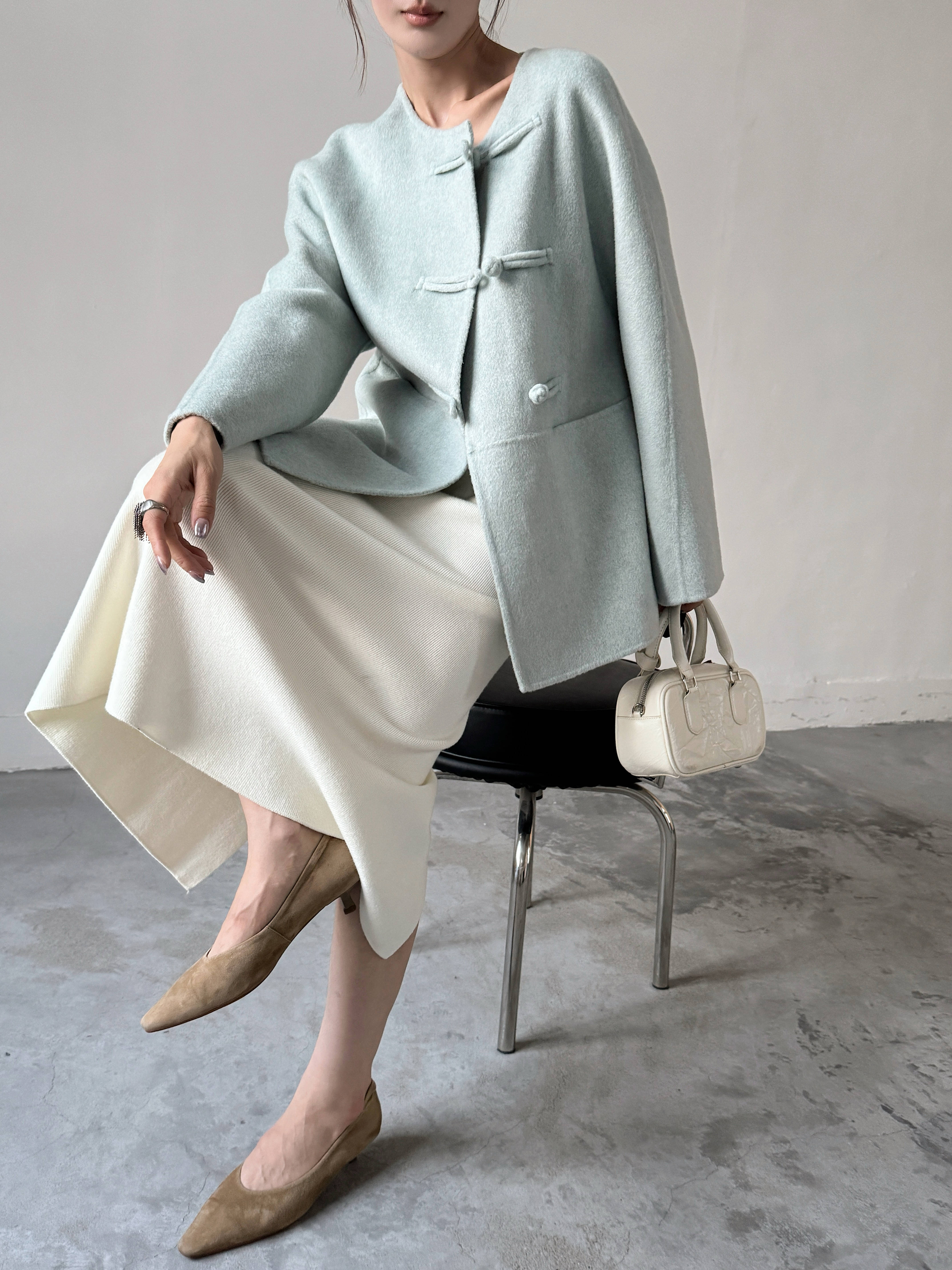 【黄心儿】圆领盘扣外套-TKK88025