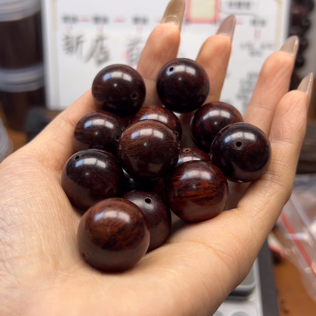 降真香海南红降2.0瑕疵珠