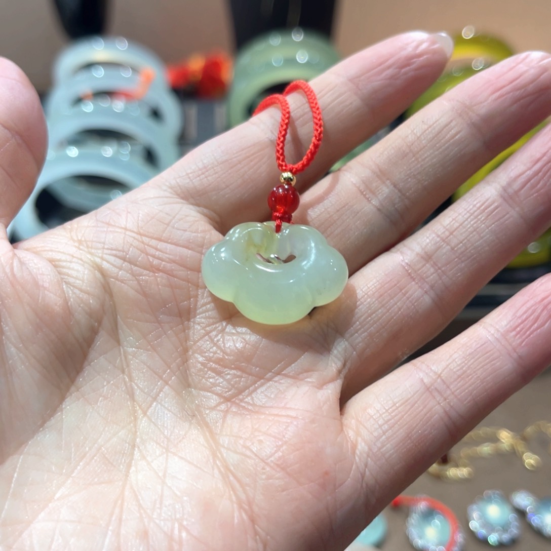 岫玉手镯未镶嵌手镯