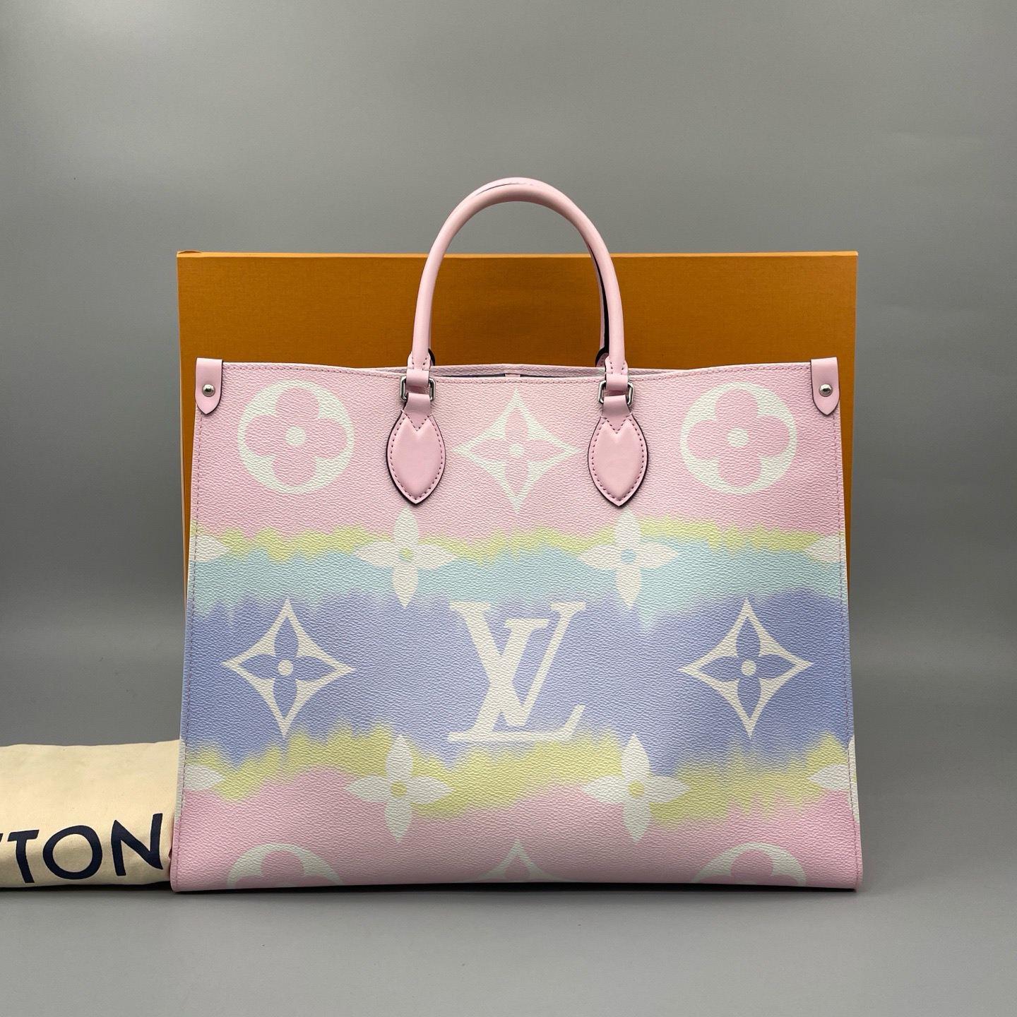 99新 LouisVuitton/路易威登 Luv 彩虹渐变大号20年 41*32 A3107