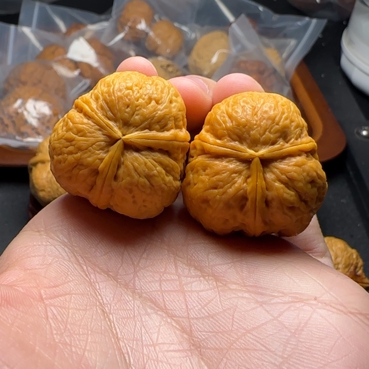 文玩核桃把件33东坡肉