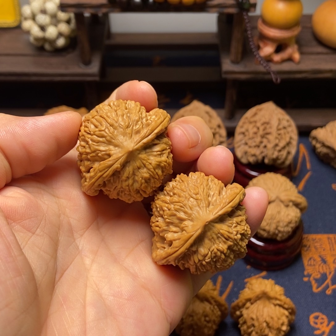 文玩核桃把件全品红豆尺寸40