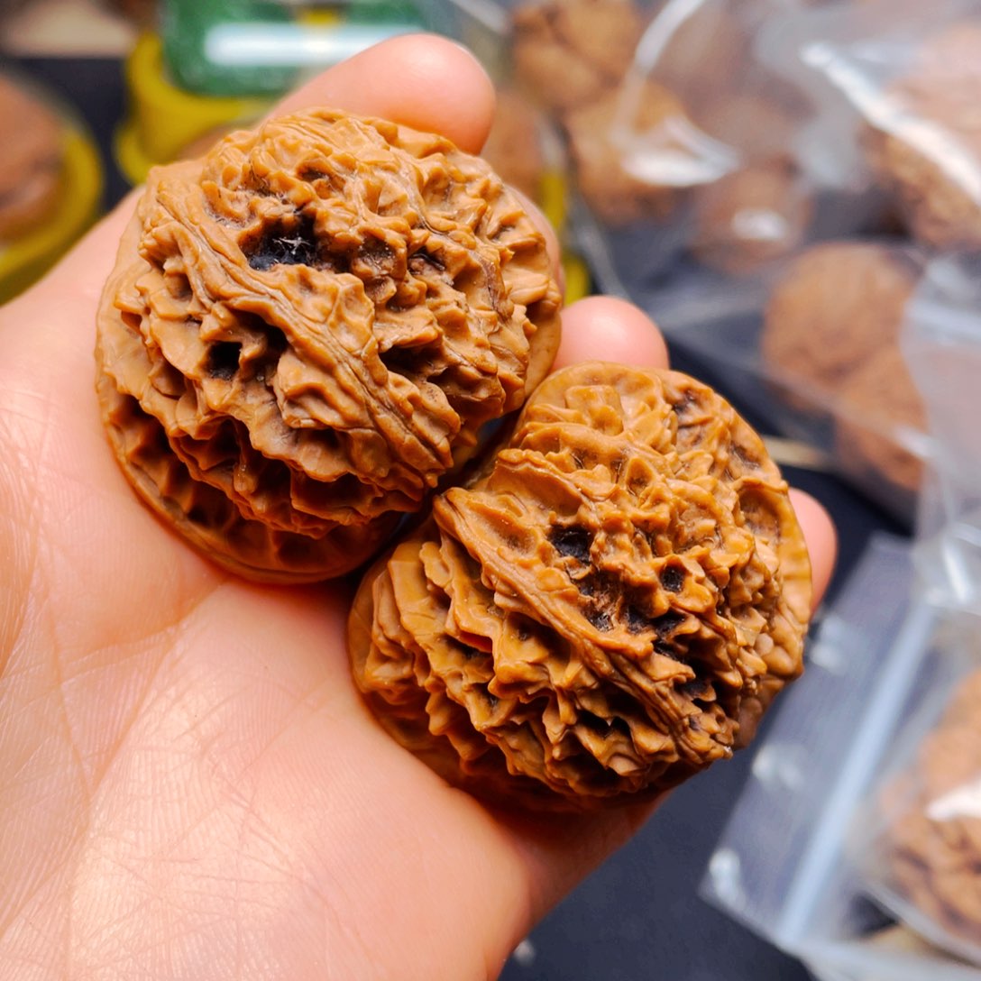 吊坠文玩核桃龙葵一对