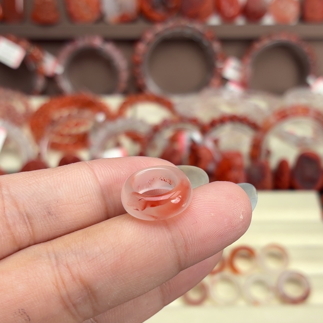 ****鱿南红玛瑙未镶嵌颈饰内径卡9咪跑环