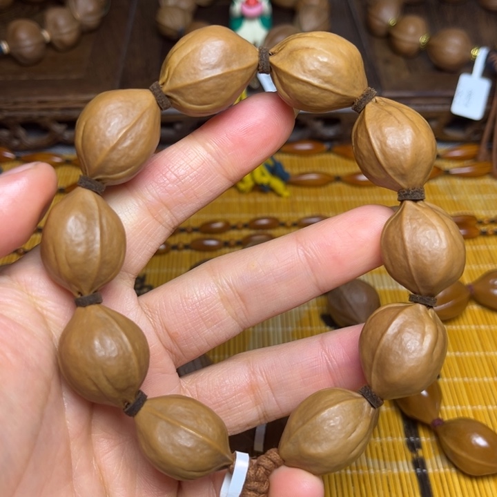 橄榄核手串/手链R****?梅林铁核2.0*2.6