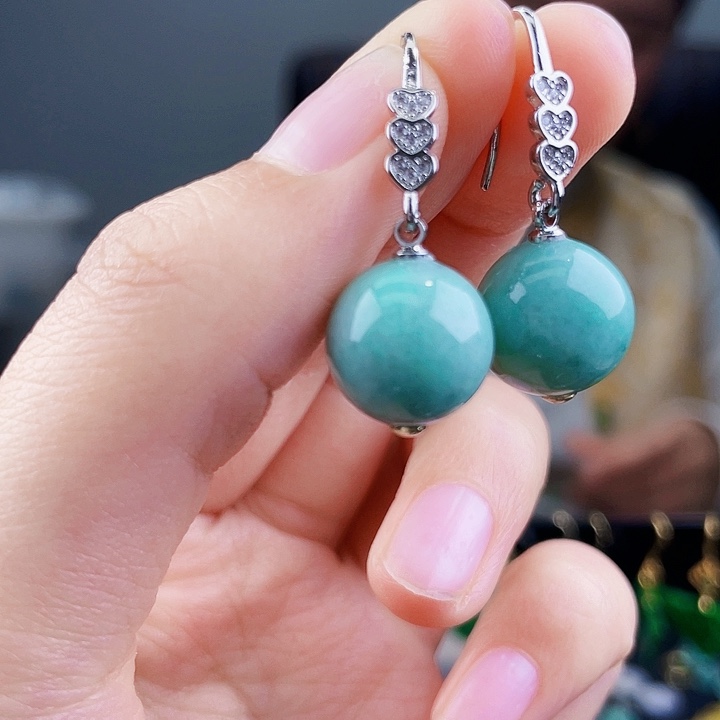 翡翠耳饰未镶嵌饰品