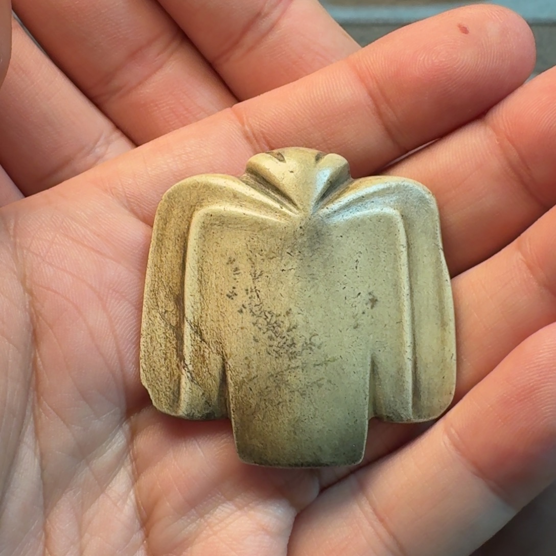 牛***顿和田玉未镶嵌挂件