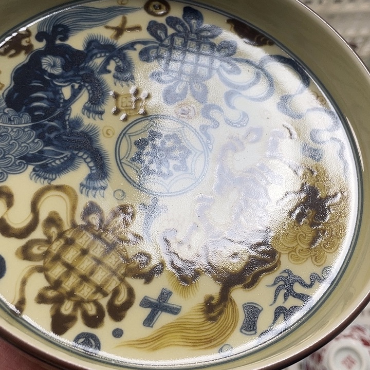 瓷片景德镇釉里金狮子滚绣球大壶承