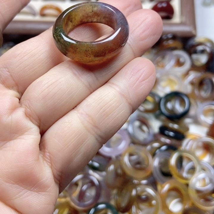 未镶嵌戒指玛瑙/玉髓有***闲不退不换