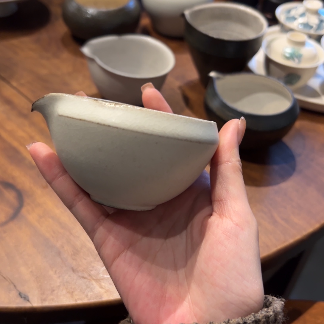 陶瓷。     陶瓷。    