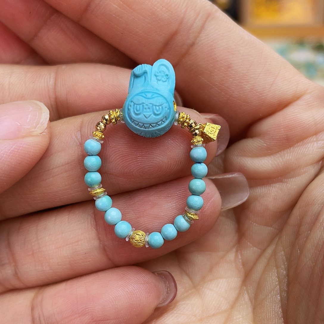 绿松石戒指18K金镶嵌