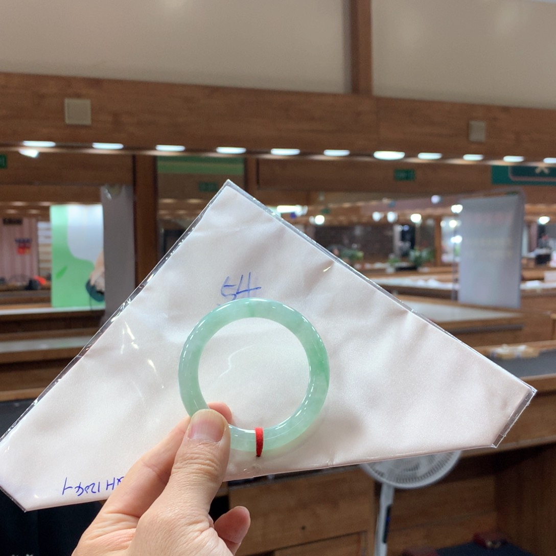 未镶嵌手镯翡翠买断