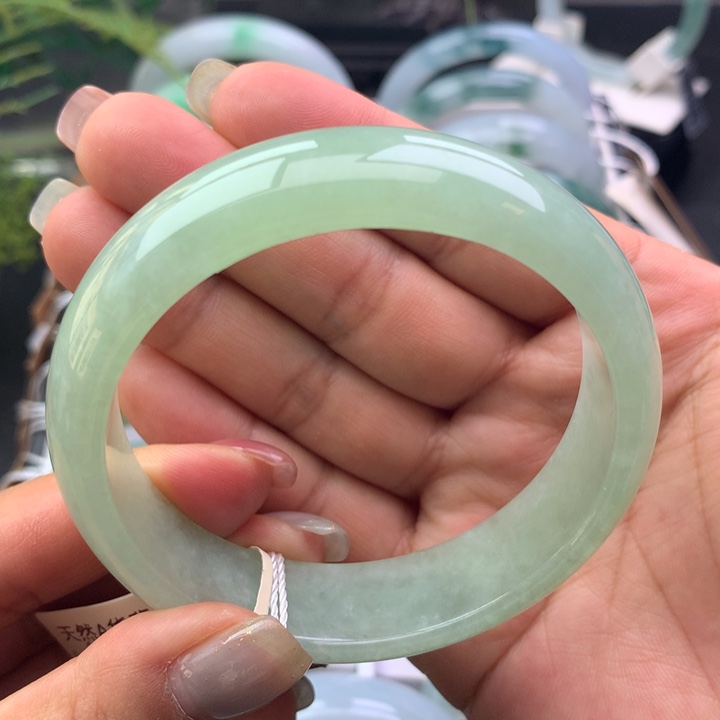 翡翠未镶嵌手镯天然翡翠手镯