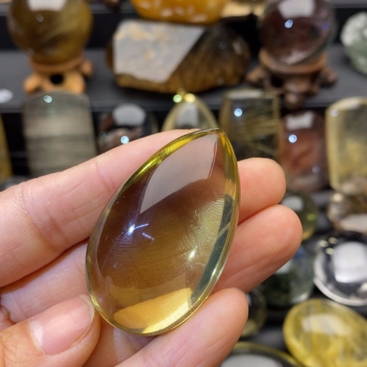 水晶黄水晶吊坠未镶嵌富*竹