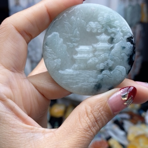 翡翠颈饰未镶嵌翡翠