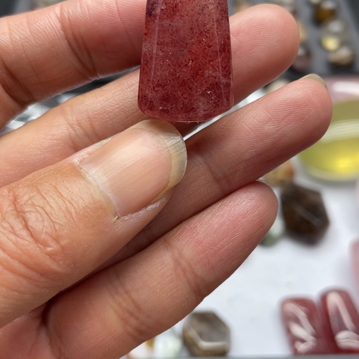 纯天然幽灵碧玺（处理）