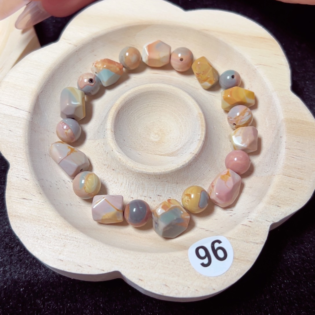 石英质玉手链未镶嵌?*月16