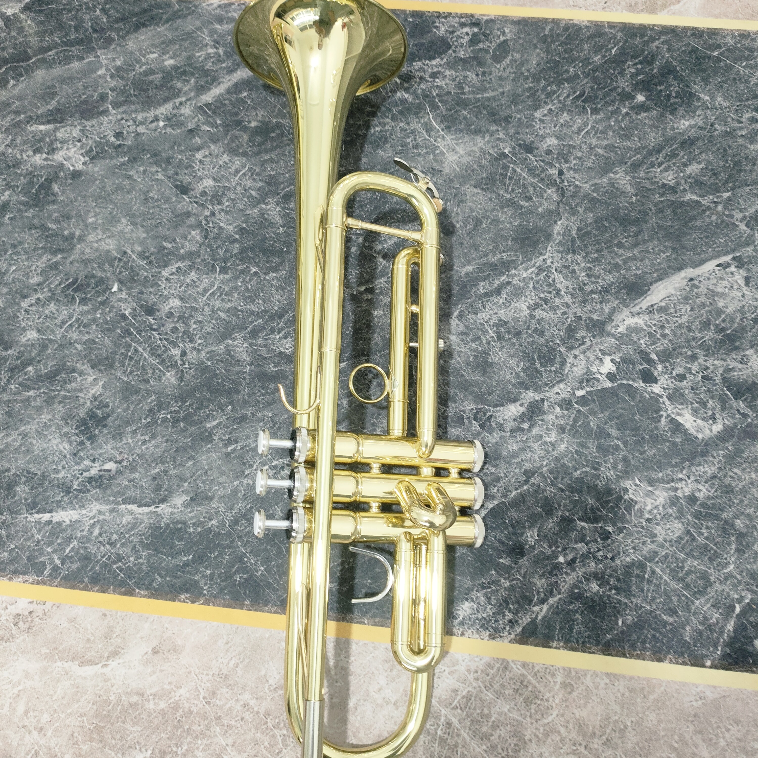 降B调小号黄铜材质适合初学者考级专业演奏乐器