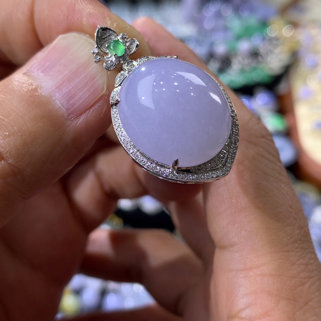 翡翠吊坠(不含链)18K金镶嵌