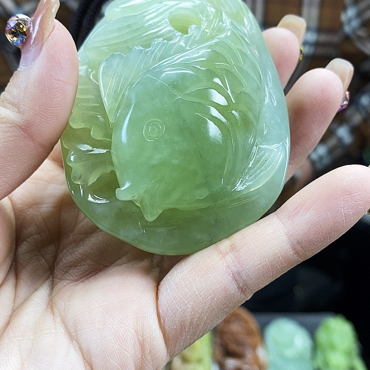 蛇纹石玉吊坠未镶嵌