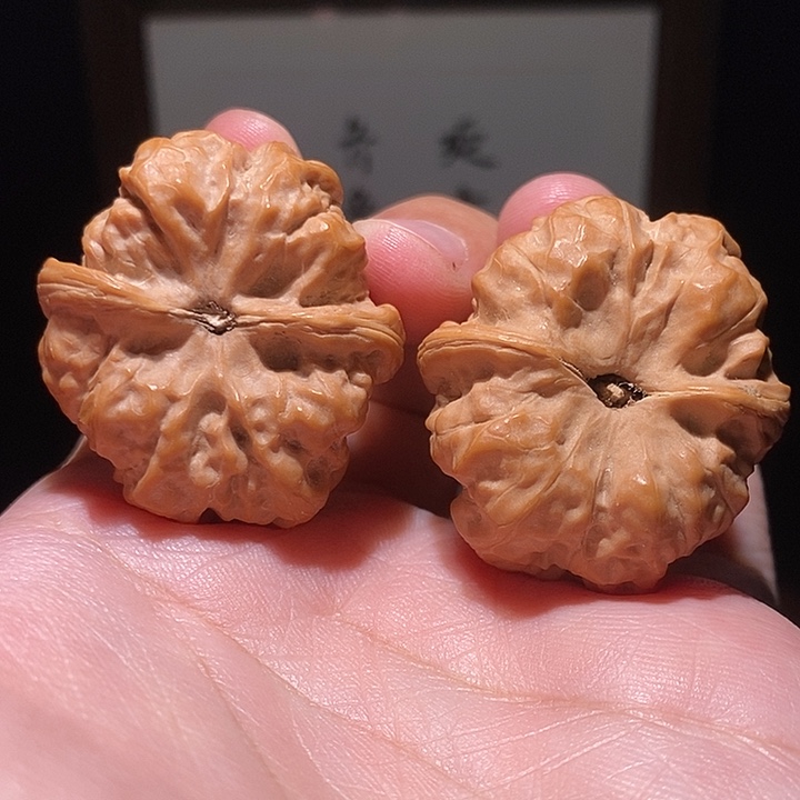 核桃把件楊*?蛤蟆头核桃