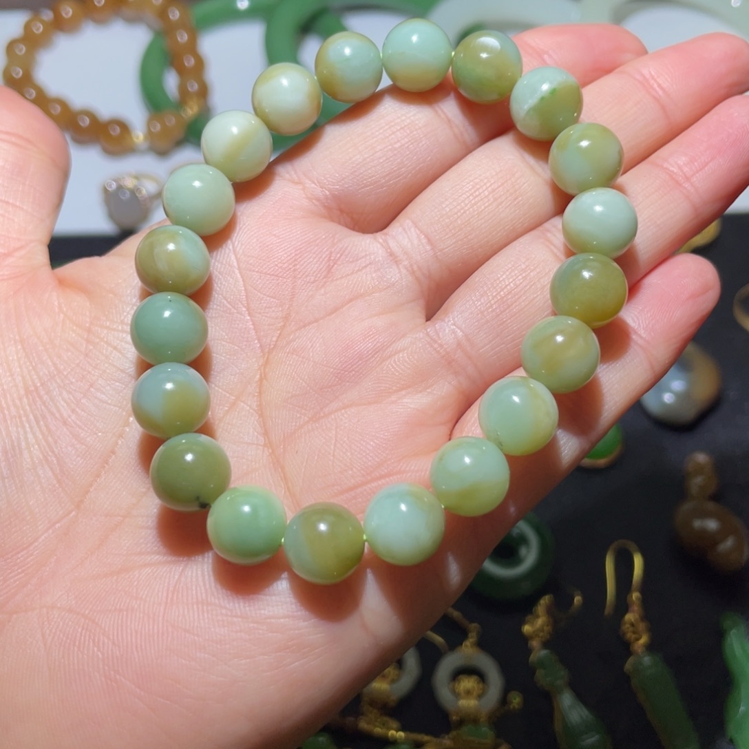 *****和田玉未镶嵌手链