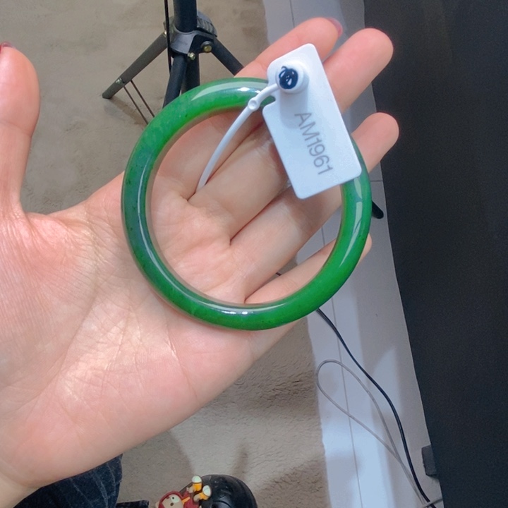 和田玉（碧玉）未镶嵌手镯