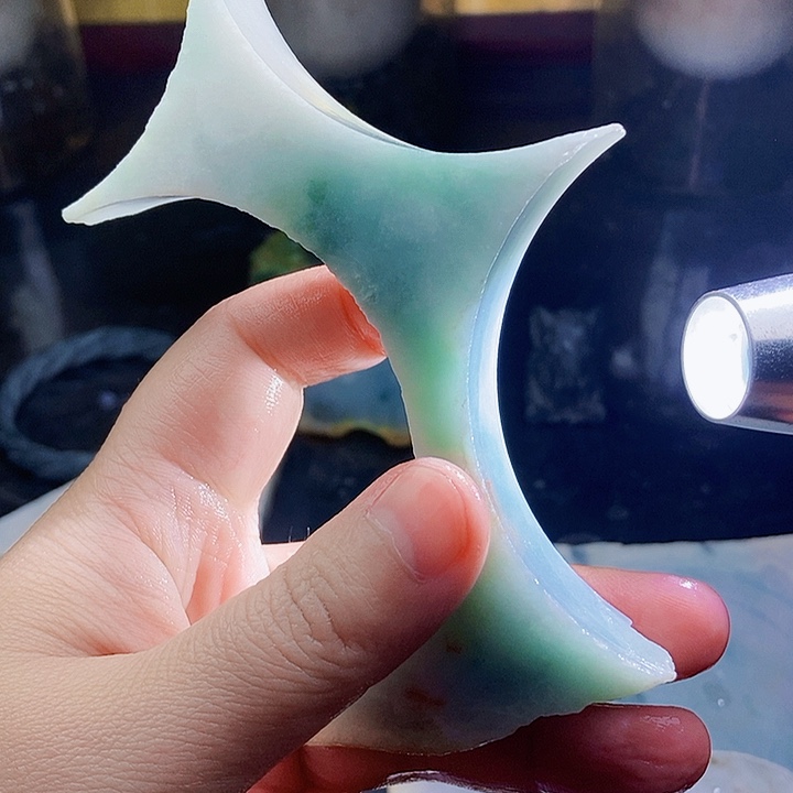 翡翠未镶嵌颈饰毛料34